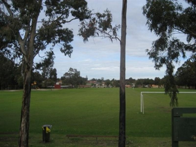 4 379-383 Hector Street, Yokine WA 6060