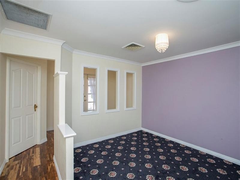 4 Laurina Way, Jane Brook WA 6056