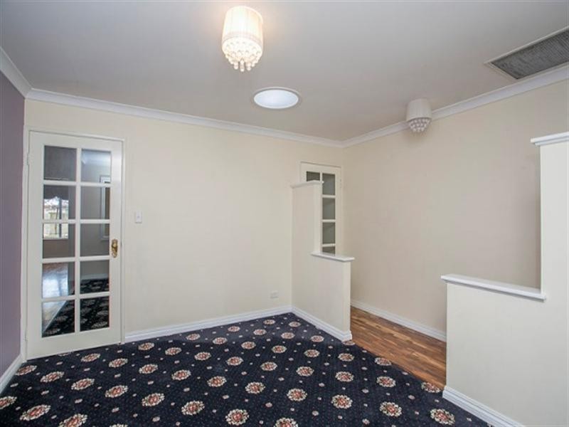 4 Laurina Way, Jane Brook WA 6056