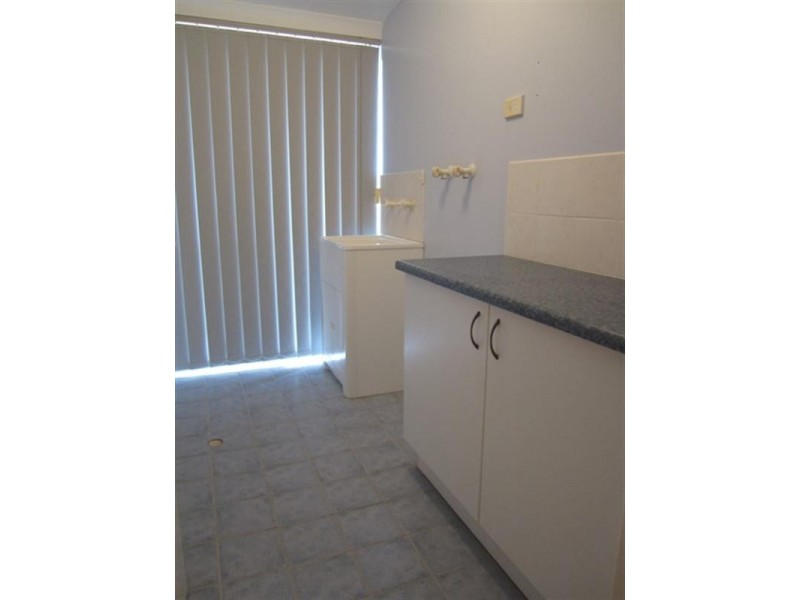 118 Lakeside Drive, Helena Valley WA 6056