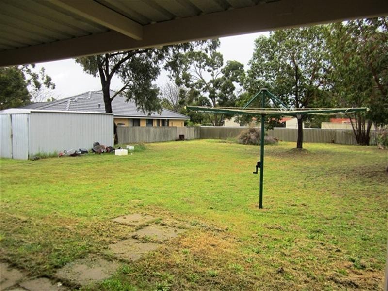 68 Wellaton Street, Midvale WA 6056