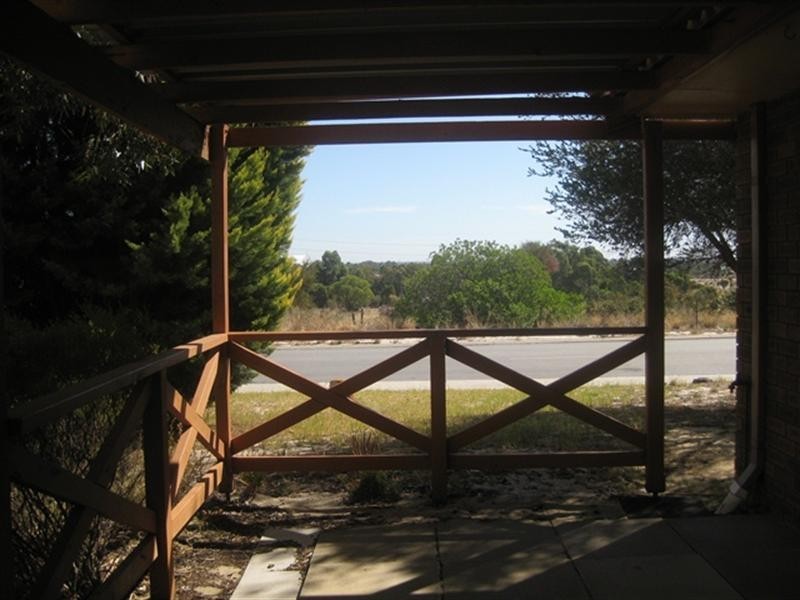 76 Blackadder Road, Swan View WA 6056