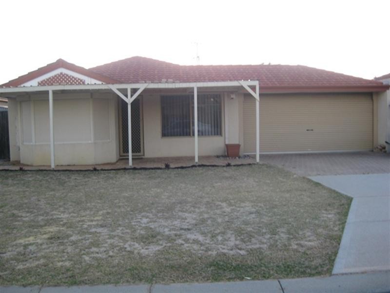 4 Guernsey Court, Stratton WA 6056