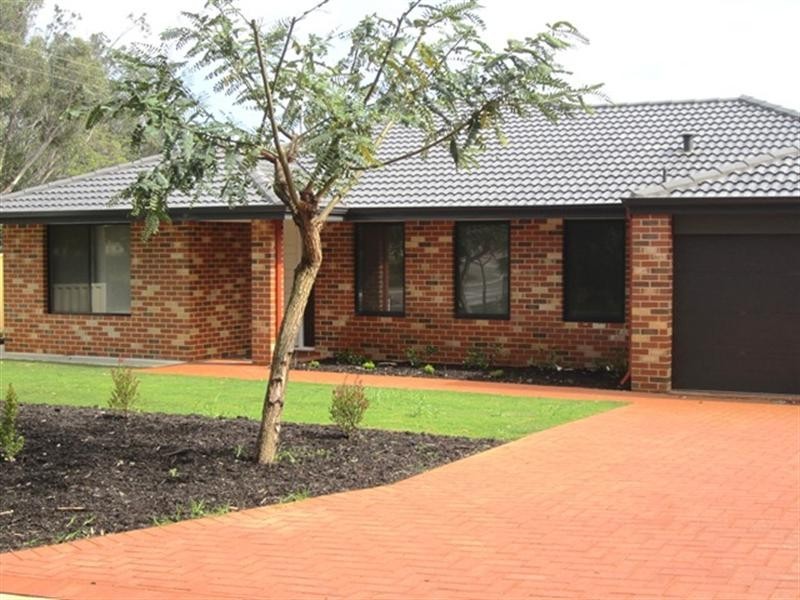 1A Jarril Place, Koongamia WA 6056