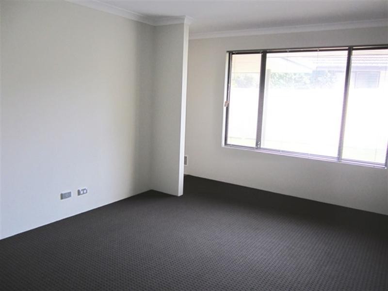 1A Jarril Place, Koongamia WA 6056