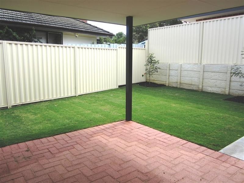 1A Jarril Place, Koongamia WA 6056