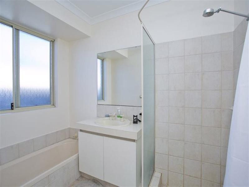 35 Alsace Avenue, Caversham WA 6055