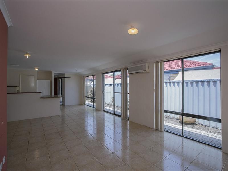 29 Grenache Crescent, Caversham WA 6055