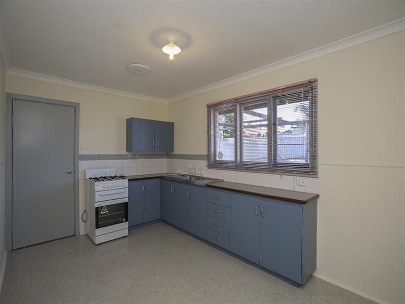 32 Coolga Road, Koongamia WA 6056