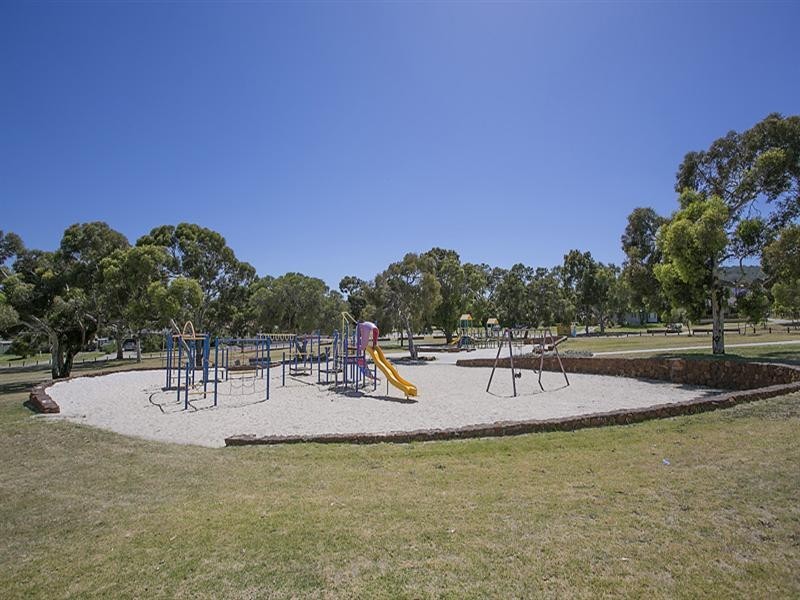 32 Coolga Road, Koongamia WA 6056