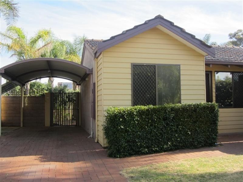 11F John Street, Midland WA 6056