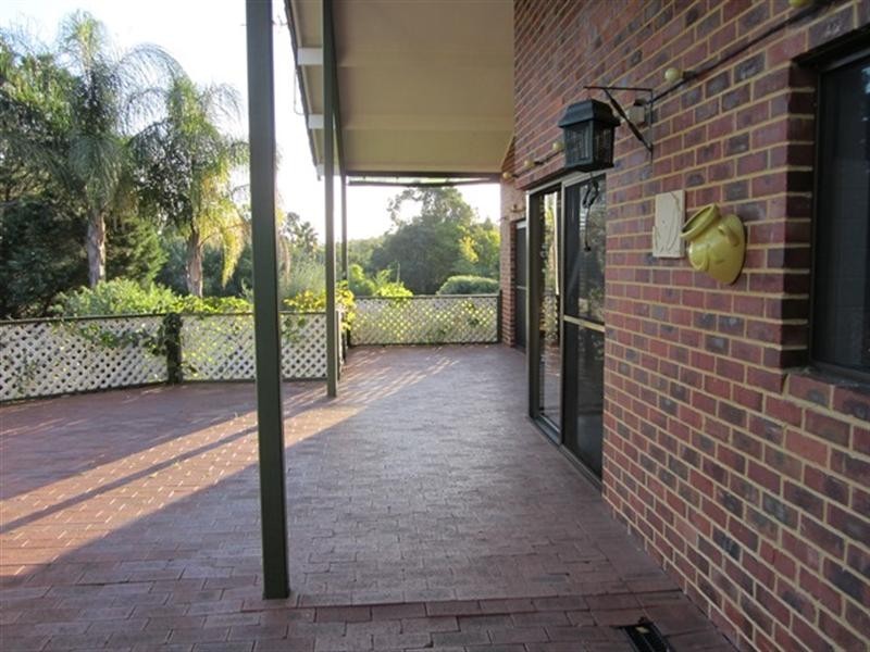 2 Fischer Road, Darlington WA 6070