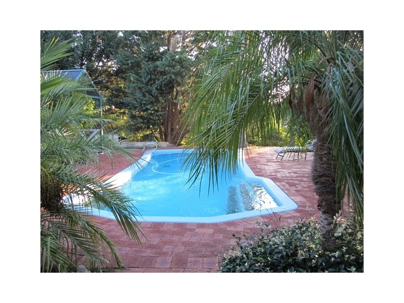 2 Fischer Road, Darlington WA 6070