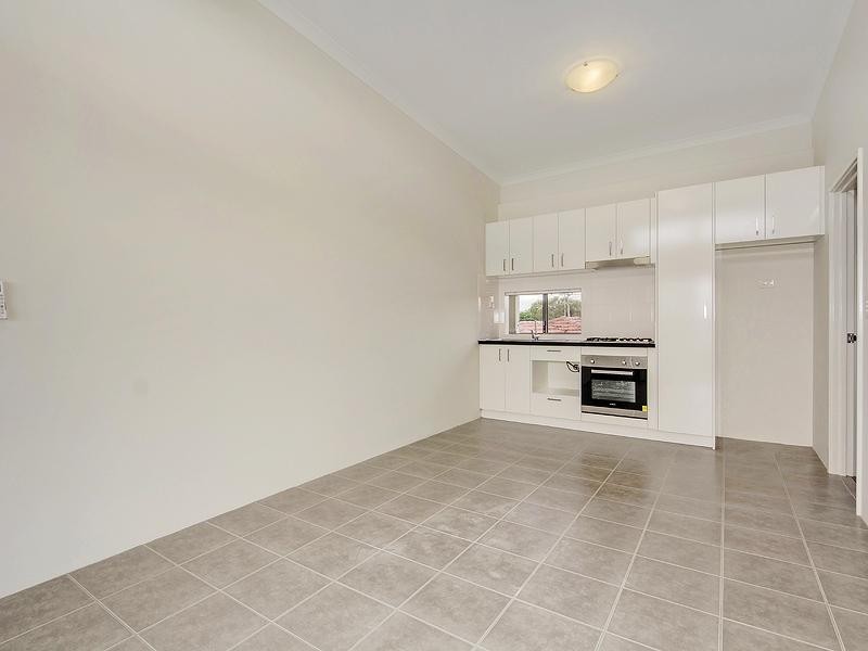 U1/13 Spring Avenue, Midland WA 6056