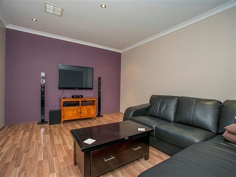 55 Tapioca Drive, Aveley WA 6069