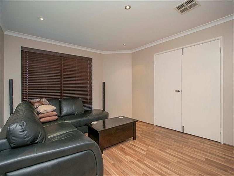 55 Tapioca Drive, Aveley WA 6069