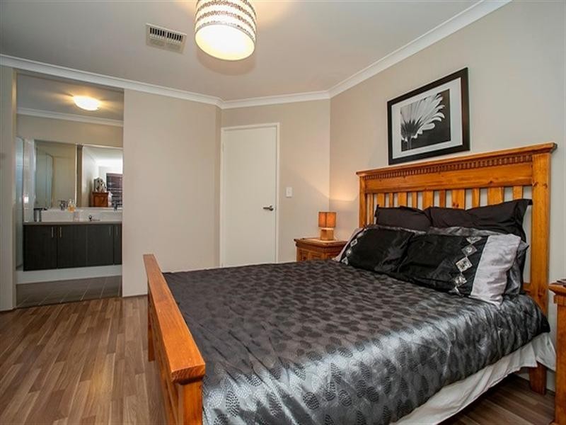 55 Tapioca Drive, Aveley WA 6069