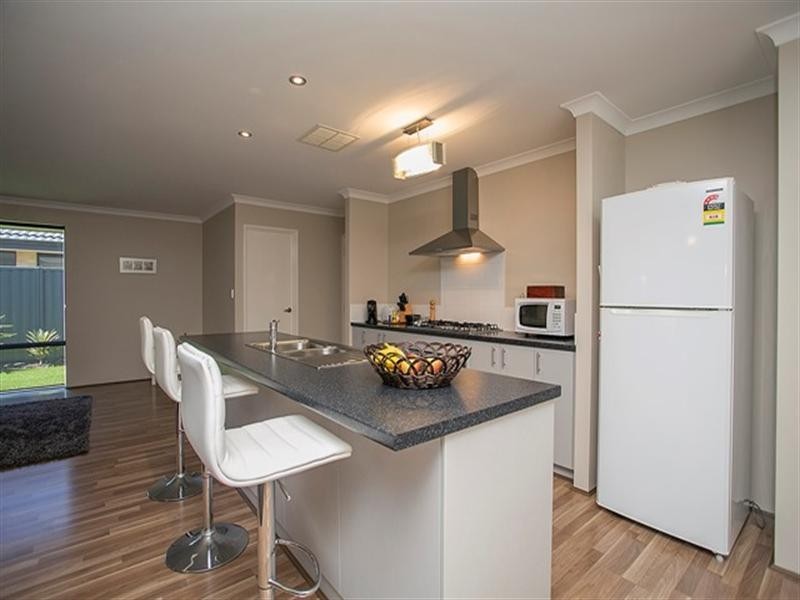 55 Tapioca Drive, Aveley WA 6069