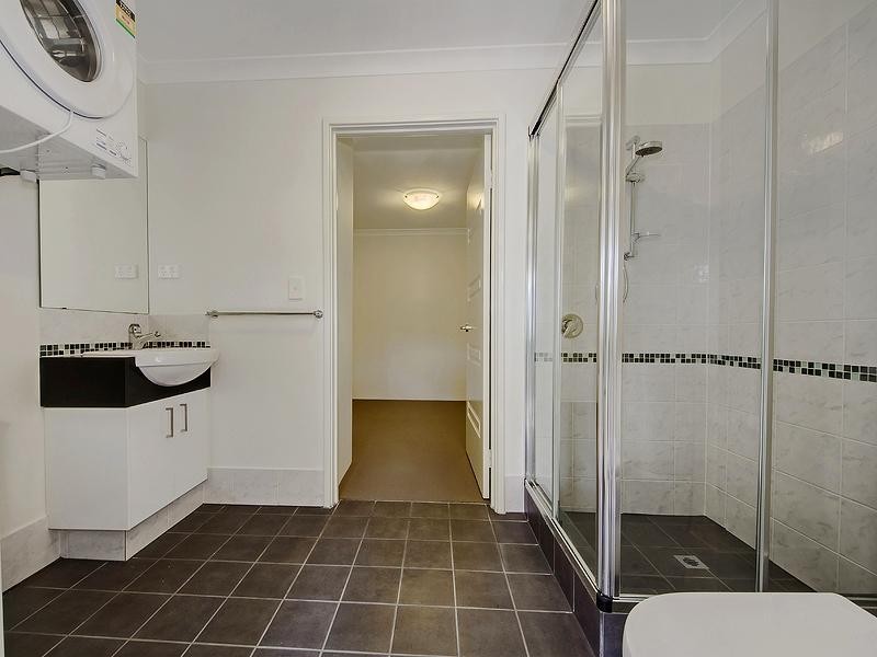 U8/13 Spring Avenue, Midland WA 6056