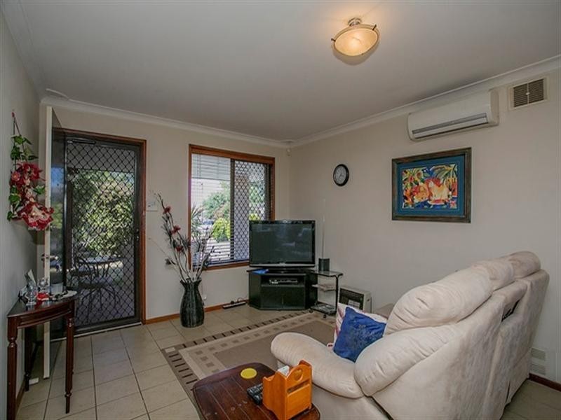 11D John Street, Midland WA 6056