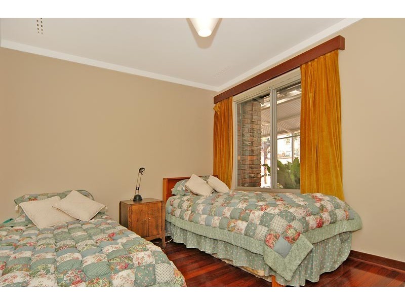 6 Throssell Road, Greenmount WA 6056