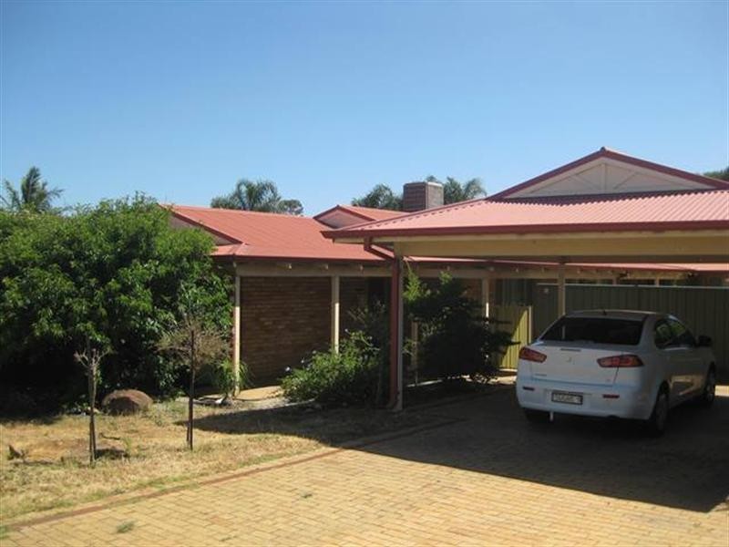 68 Balfour Road, Swan View WA 6056