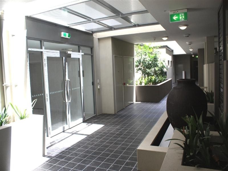 18/6 Keane St, Allegro Apartments, Midland WA 6056