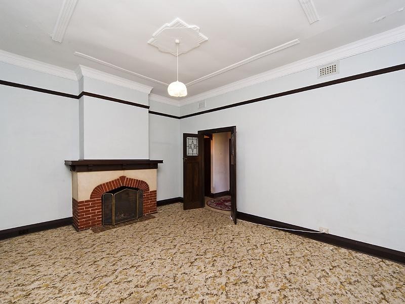 10 First Avenue, Woodbridge WA 6056