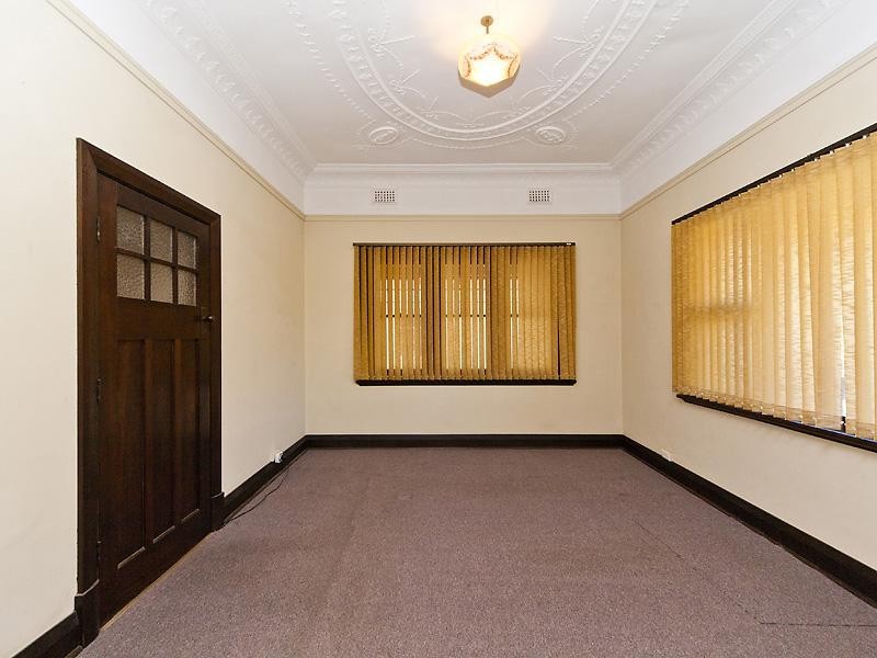 10 First Avenue, Woodbridge WA 6056
