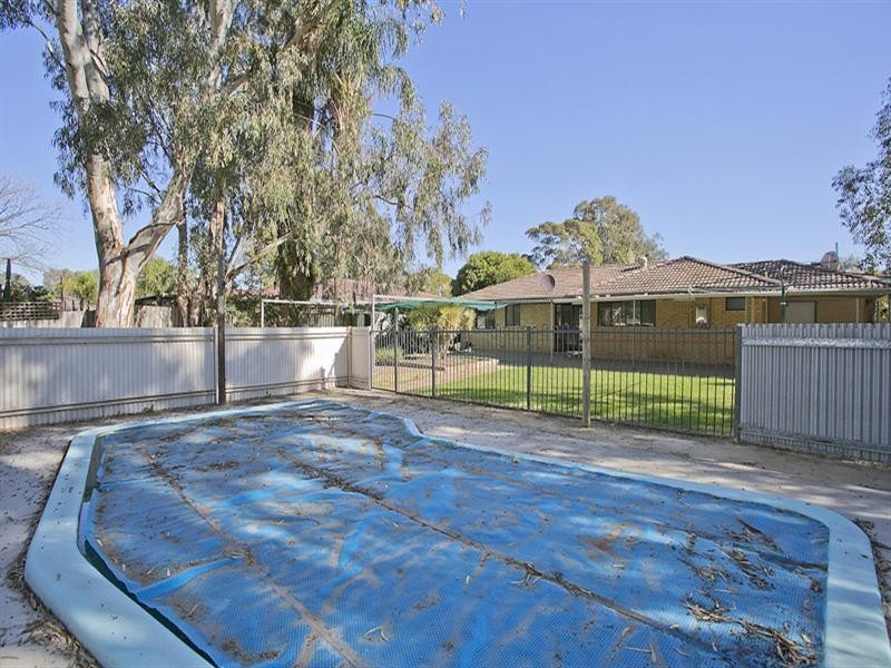 23 Mary Street, Hazelmere WA 6055