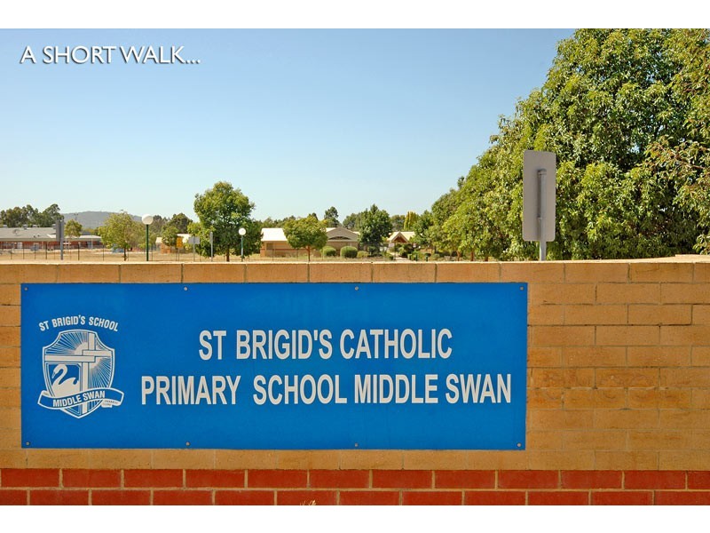 18 Hodges Street, Middle Swan WA 6056