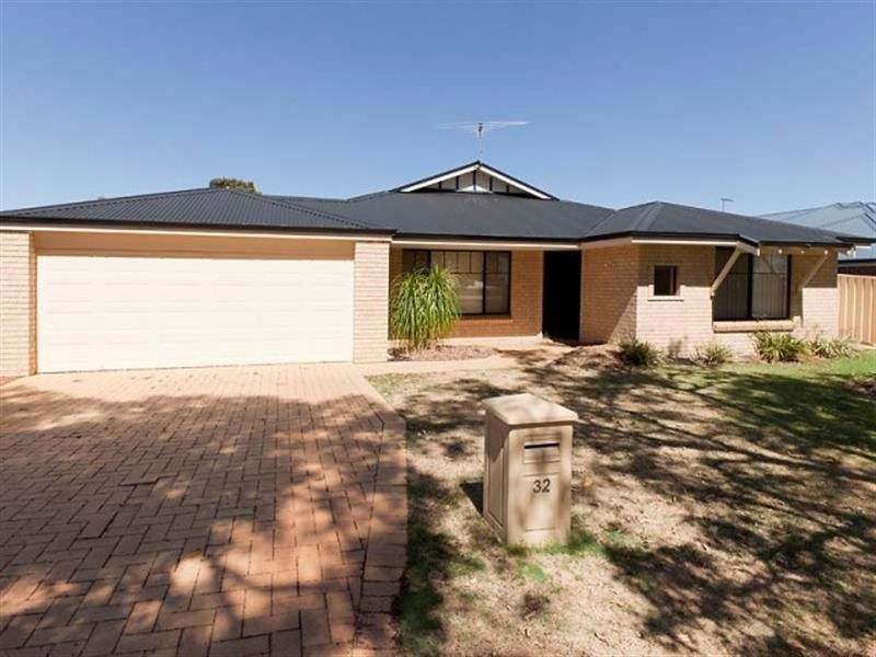 32 Weld Road, Swan View WA 6056