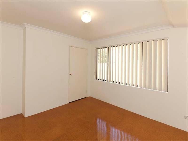 32 Weld Road, Swan View WA 6056