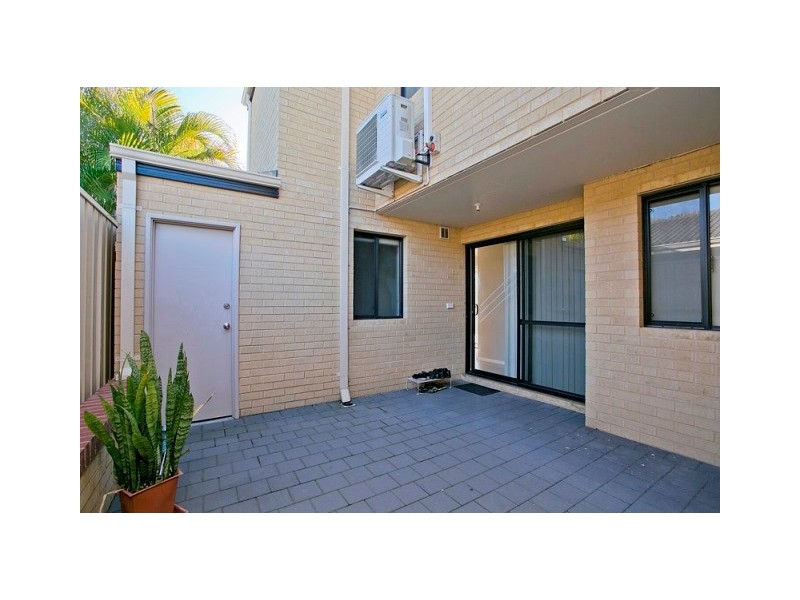 1/136 Morrison Road, Midland WA 6056