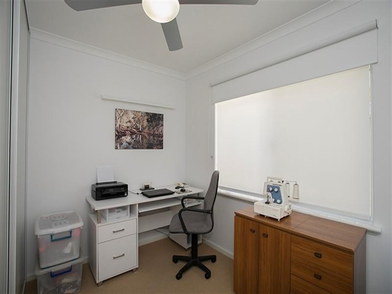 16 PARKFARM Drive, South Guildford WA 6055