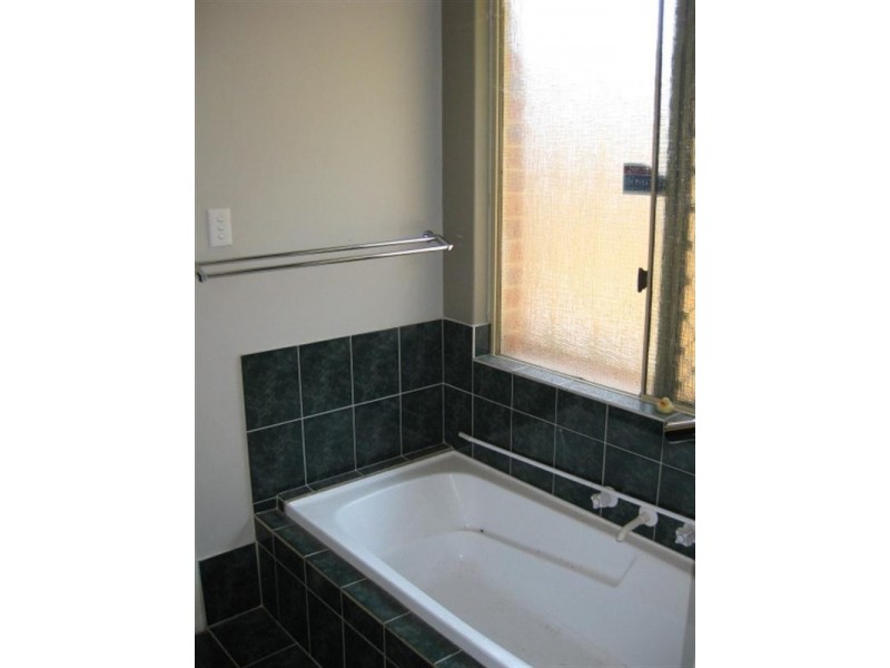 81 Natham Square, Swan View WA 6056