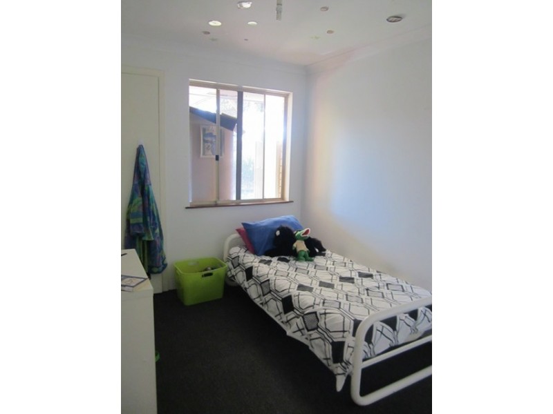 41 Kangaroo Entrance, Stratton WA 6056