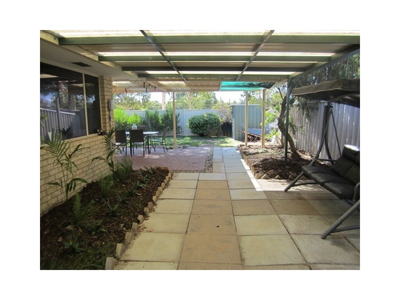 41 Kangaroo Entrance, Stratton WA 6056