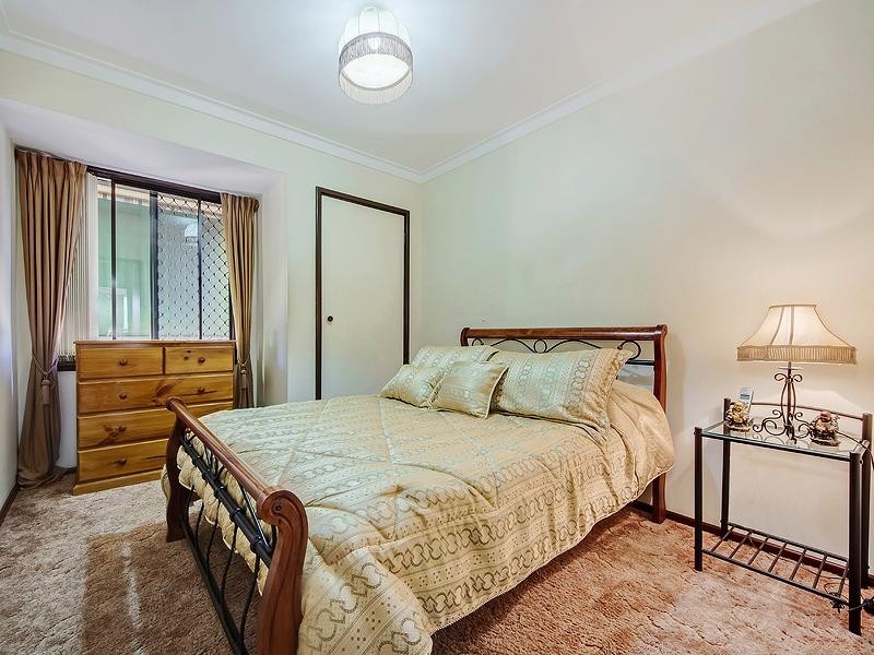 11 Kalmia Way, Forrestfield WA 6058