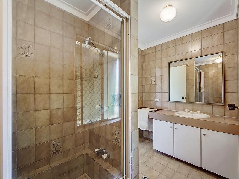 11 Kalmia Way, Forrestfield WA 6058