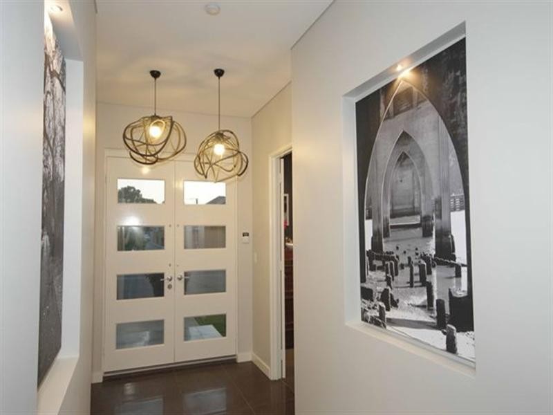 20 The Embankment, South Guildford WA 6055