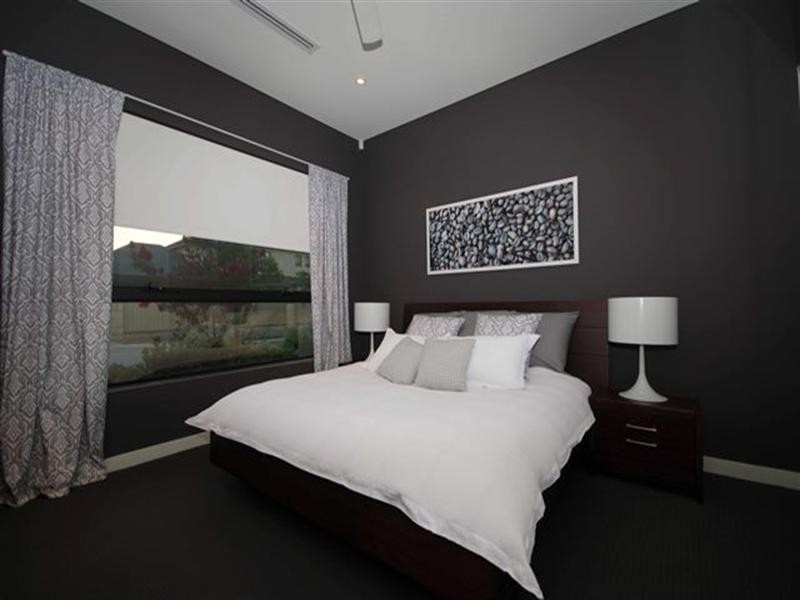 20 The Embankment, South Guildford WA 6055