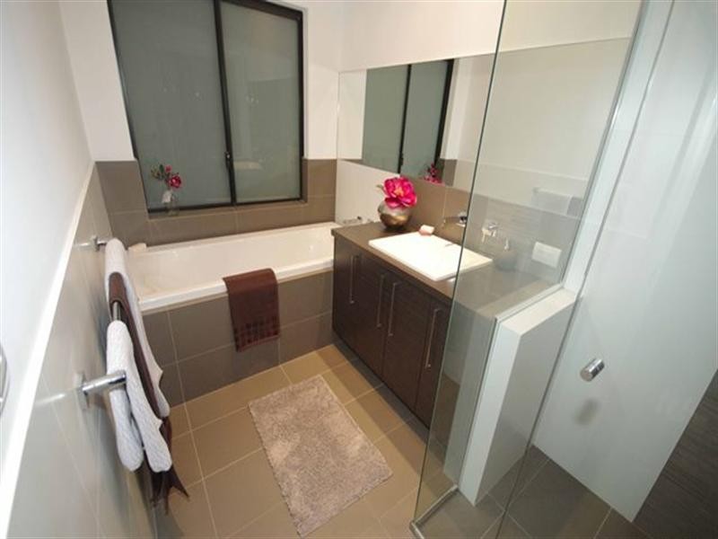 20 The Embankment, South Guildford WA 6055