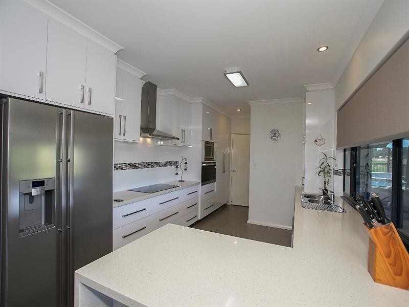 22 Freeth Turn, South Guildford WA 6055