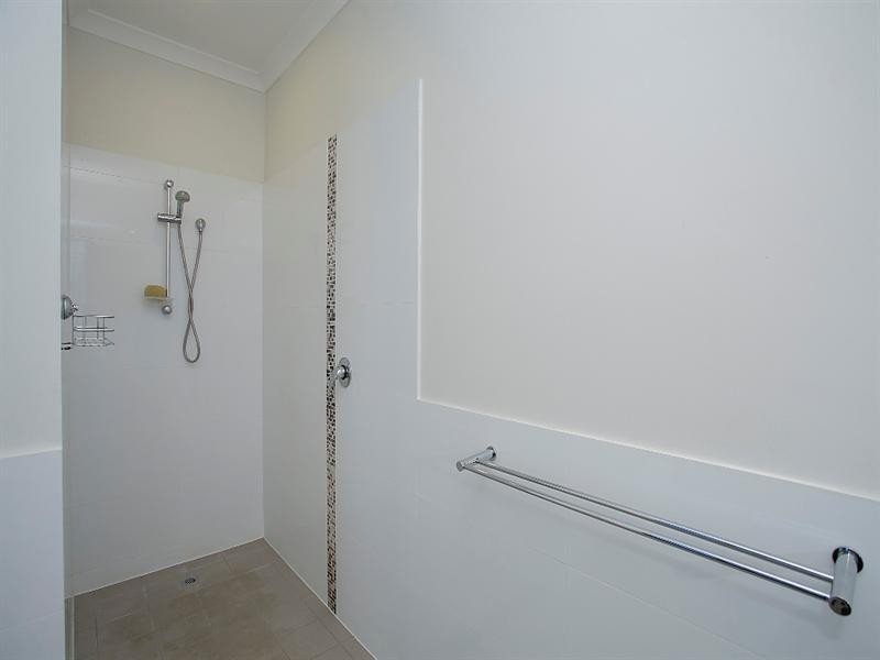 22 Freeth Turn, South Guildford WA 6055