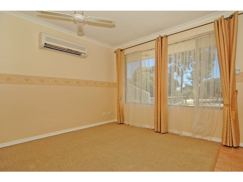 40 Lewis Jones Cross, Stratton WA 6056