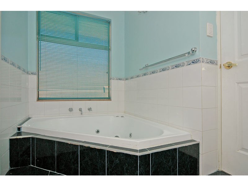 40 Lewis Jones Cross, Stratton WA 6056