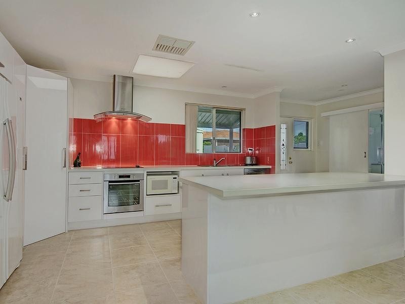 16 Fawell Street, Midland WA 6056