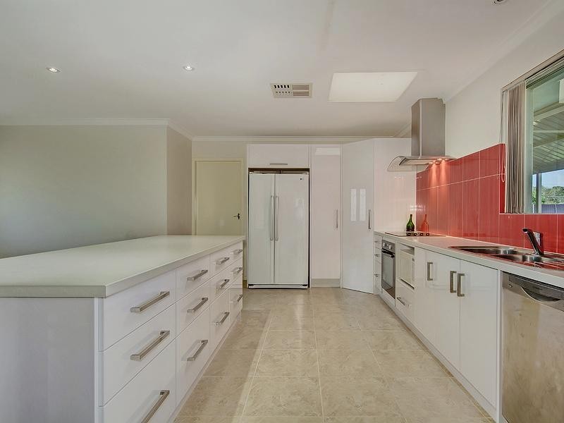 16 Fawell Street, Midland WA 6056