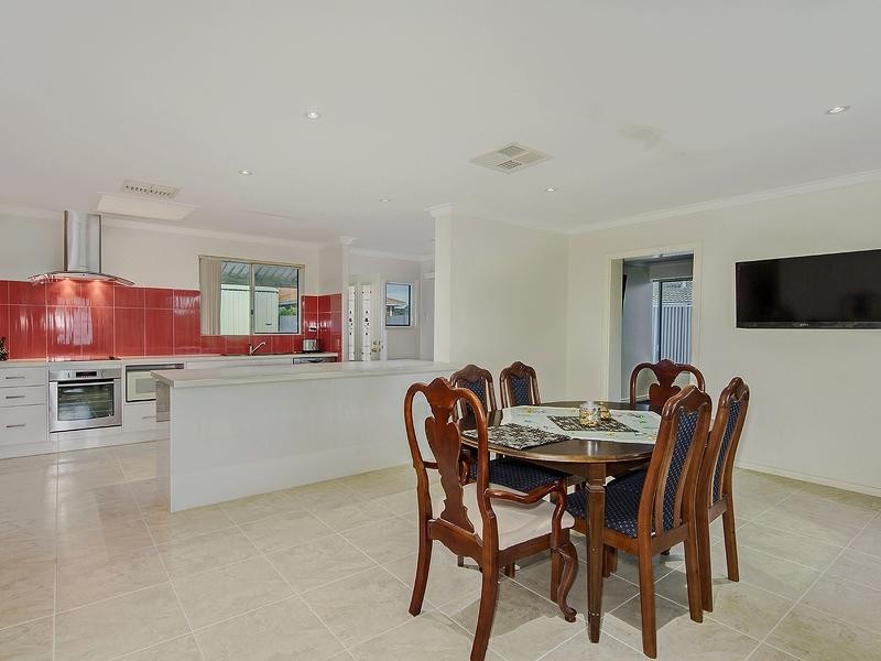 16 Fawell Street, Midland WA 6056